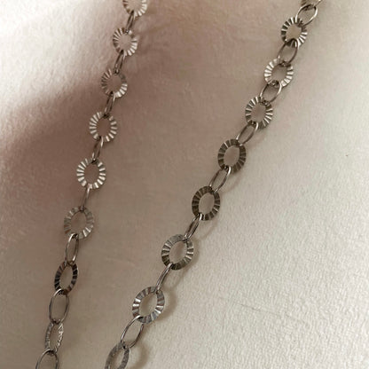 Collana lunga