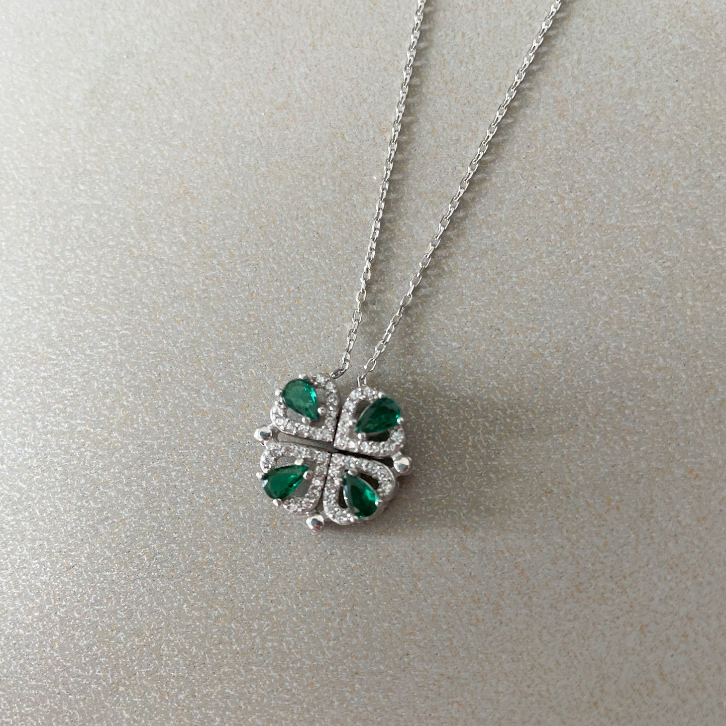 Collana 2 in 1